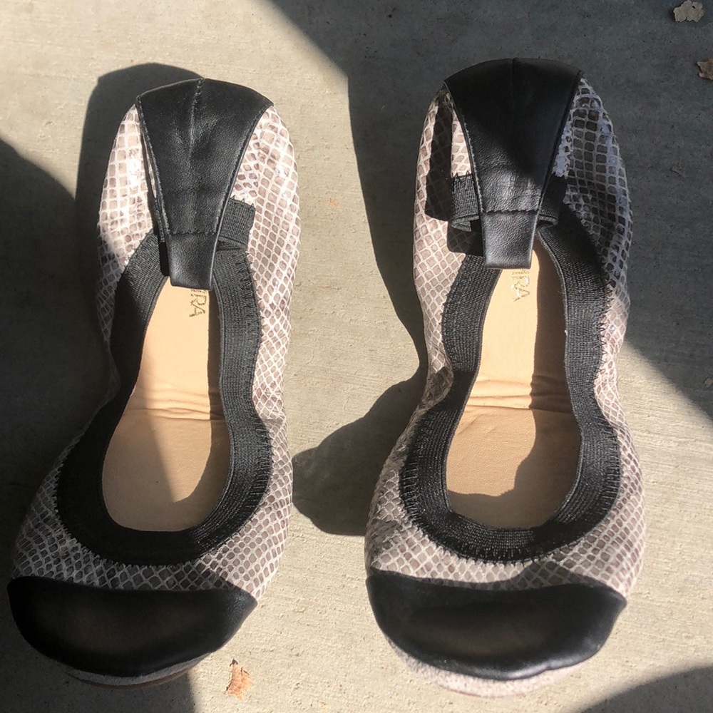 Yosi Samra flats